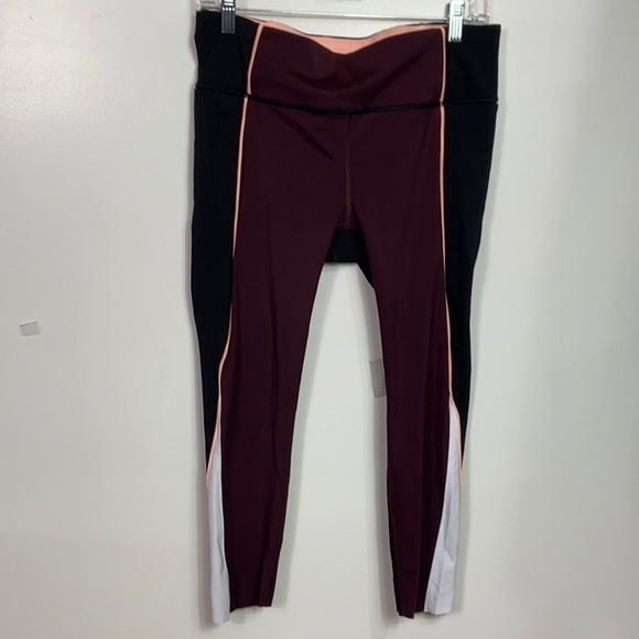 ATHLETA Velocity colorblock capris - Picture 1 of 2